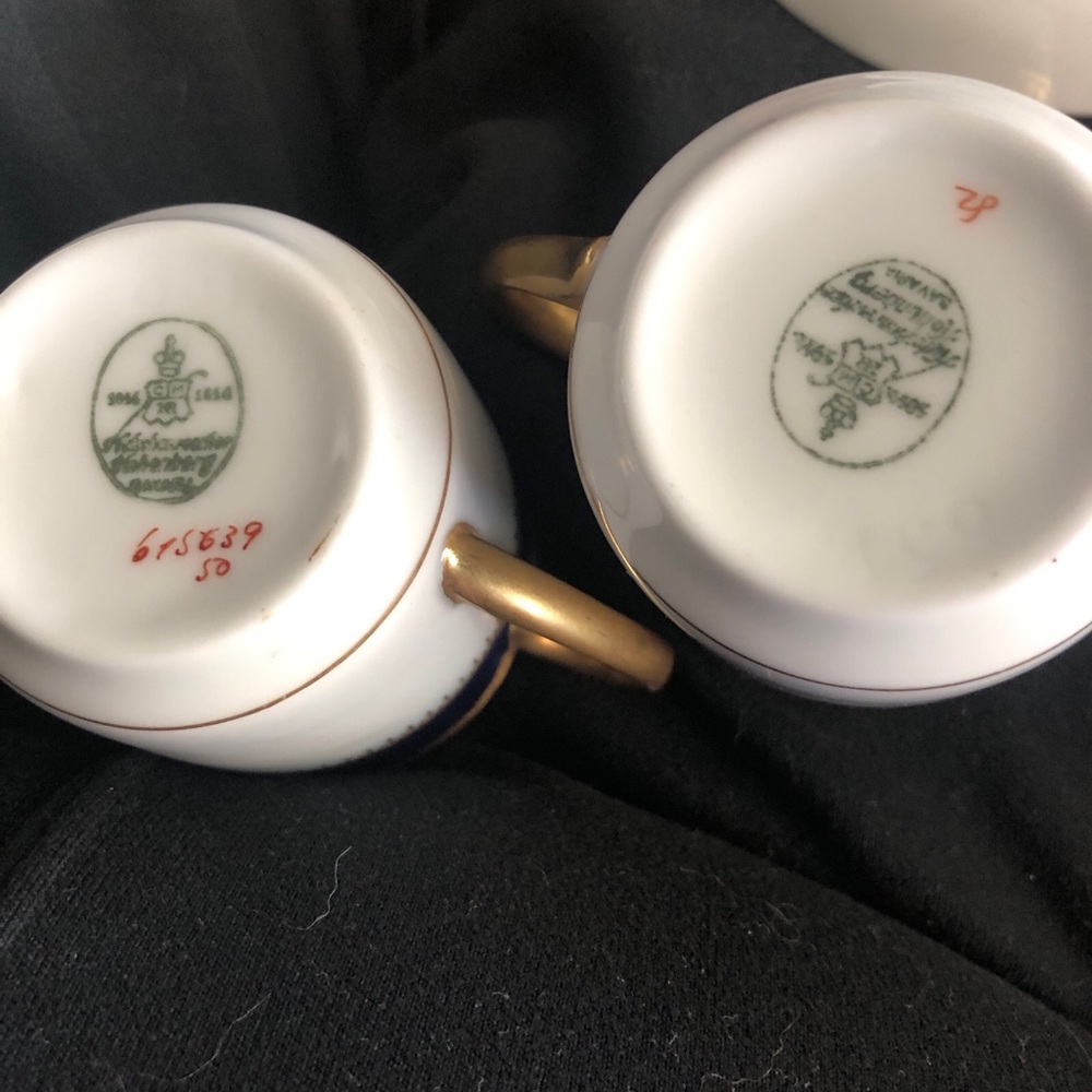 Tiffany & Co. 4 Vintage White Porcelain Saucer with Gold Band & 3 Bavaria Cups - Picture 2 of 16